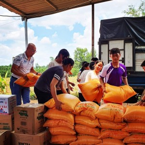 Nam Phát Group giúp đỡ trẻ em mồ côi tại Vinh Sơn - Kontum